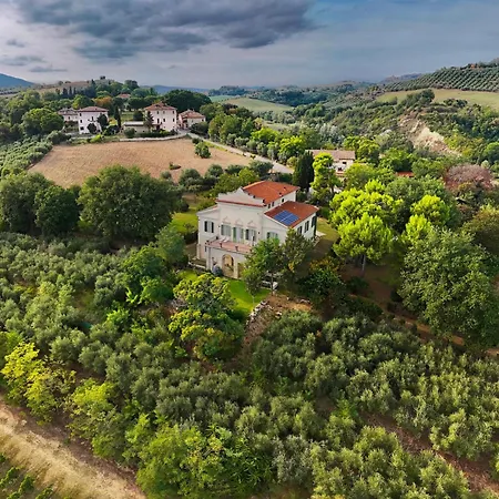 Exclusive Apartment-1844S Frescoes- Centuries Old Park- Peacocks- Villa Mastrangelo-3